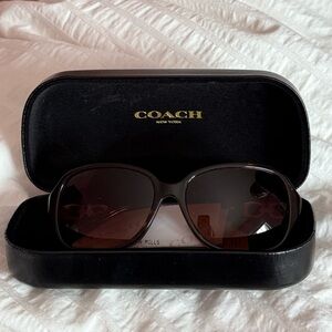 Vintage Coach Dark Tortoise Kissing Cs Sunglasses with Case